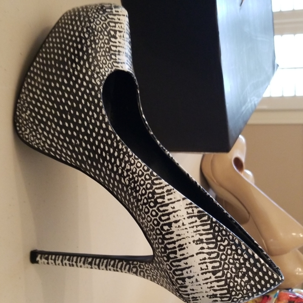 Black and white 5" heels
